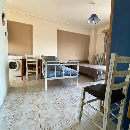 στούντιο στην παραλία της καλαμάτας Holiday home